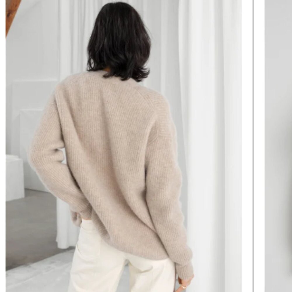 & other stories - Oversized Alpaca Blend Cardigan | Size Small | Beige Champagne - Picture 9 of 12